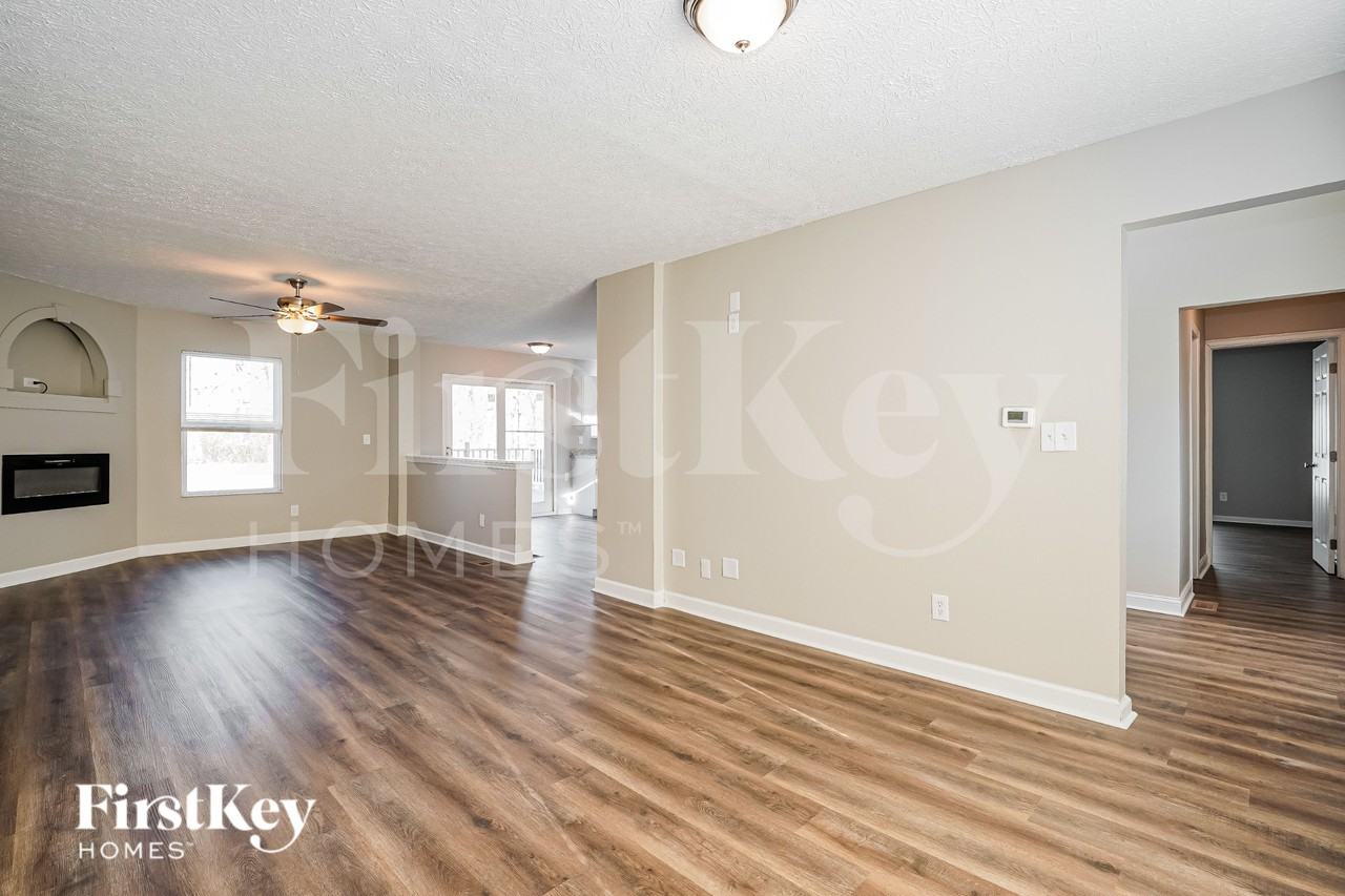 2445 Linbaugh Rd - Photo 2 of 21