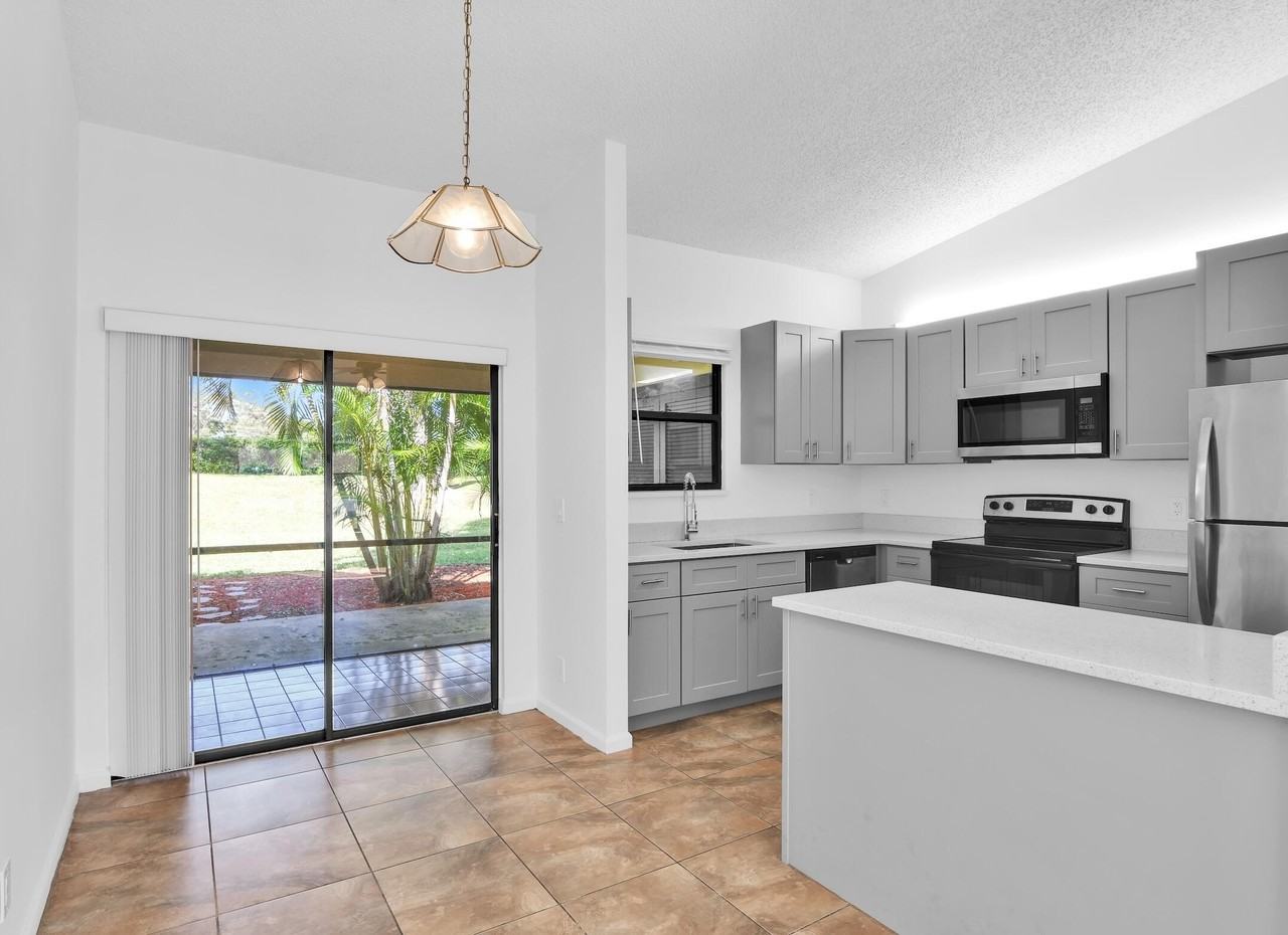 66 Via De Casas Norte Unit 66 - Photo 6 of 37