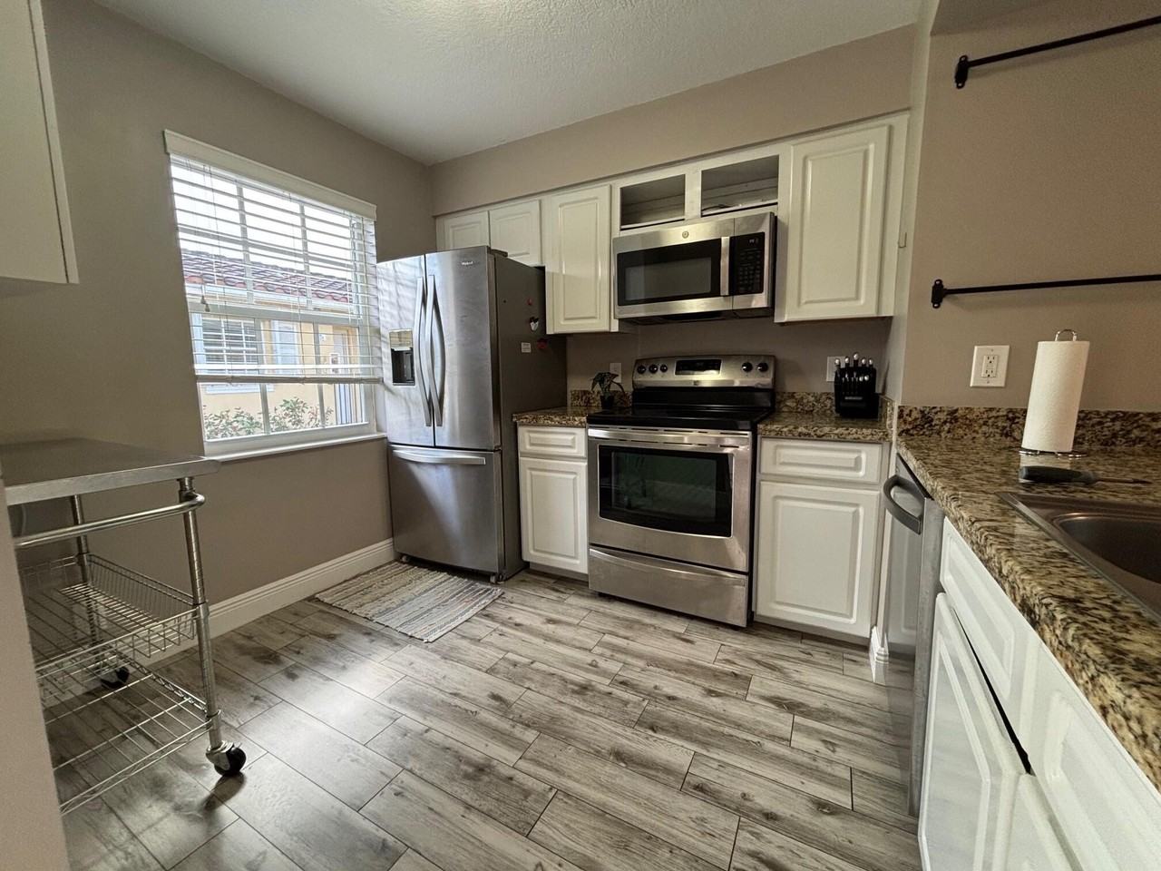1035 Lake Shore Dr #202 - Photo 3 of 28