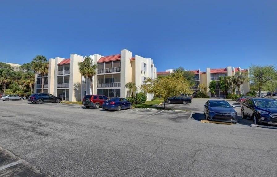 626 Nw 13th St #0120 - Photo 3 of 18