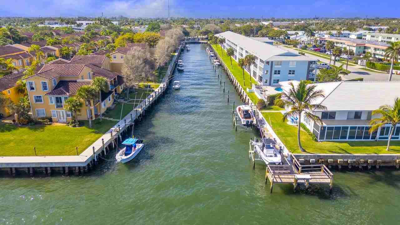 1135 Lake Shore Dr Apt 206 - Photo 2 of 42