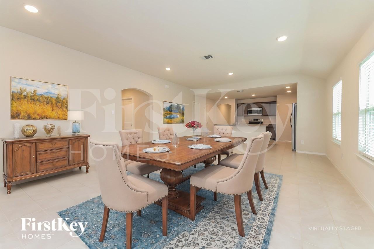 312 Shiplap Ln - Photo 7 of 19