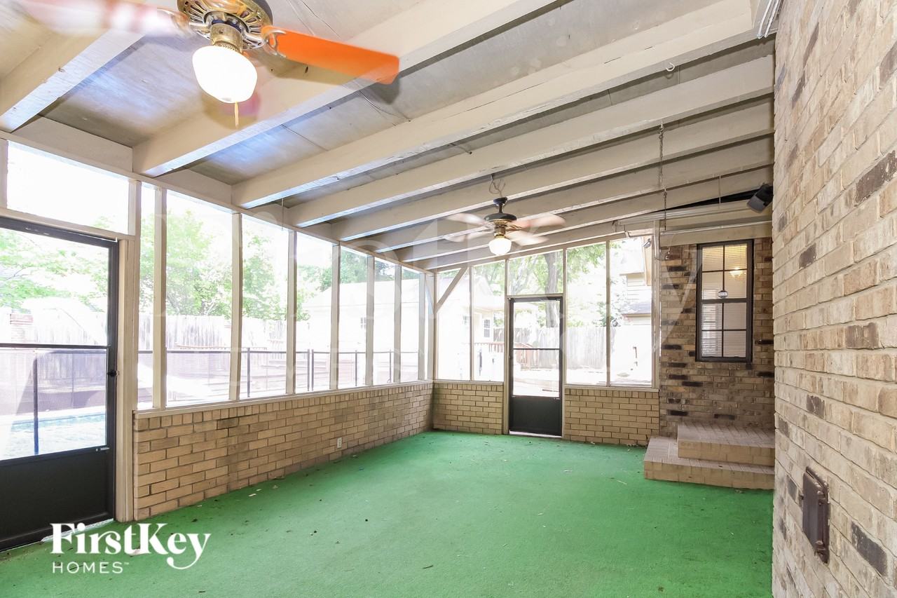 3007 Wood Thrush Dr - Photo 6 of 15