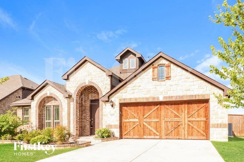 1125 Marigold Dr - Photo 2 of 15