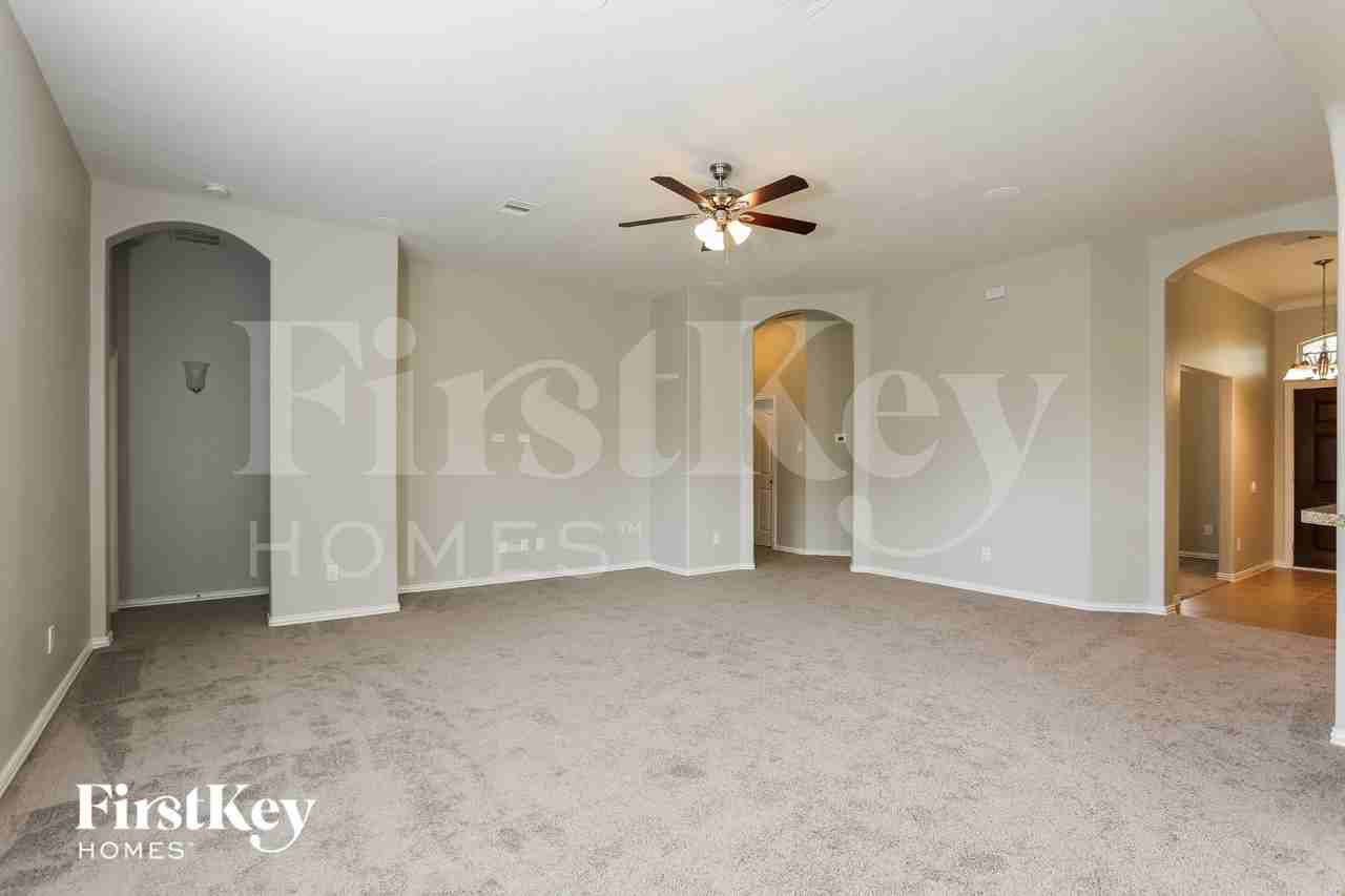 6542 Turner Fields Ln - Photo 3 of 15