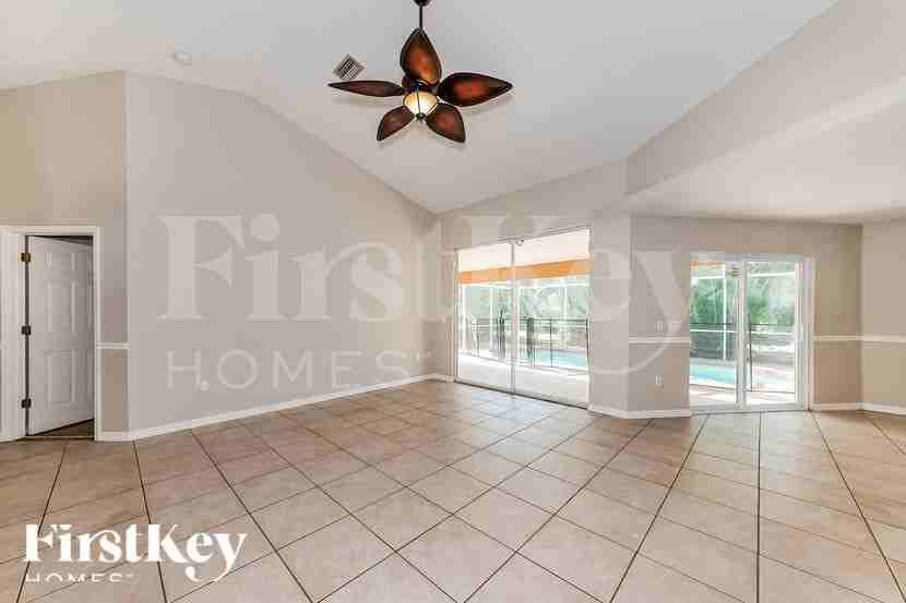 5065 Hansard Ave - Photo 3 of 16