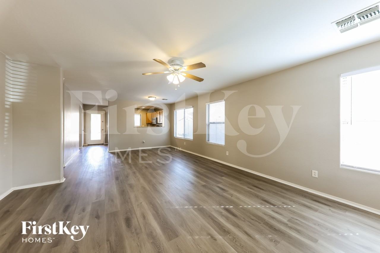 14088 W Larkspur Dr - Photo 2 of 19