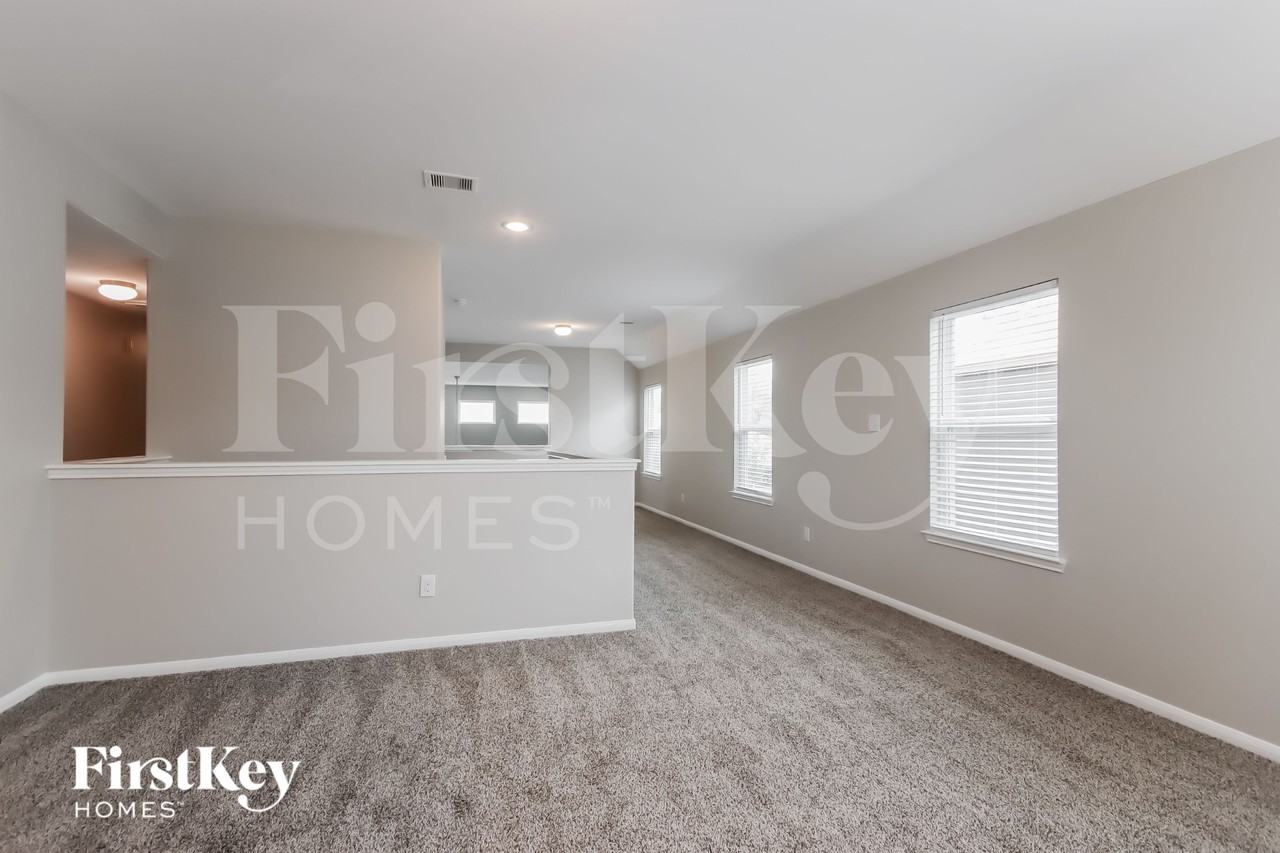 3013 Tulip Poplar Trl - Photo 7 of 15