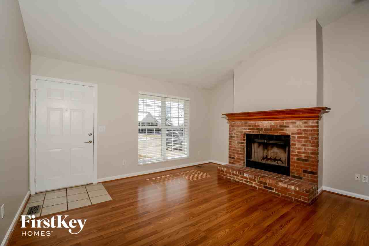 641 Autumn Oaks Dr - Photo 3 of 15