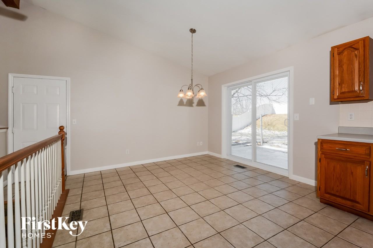 641 Autumn Oaks Dr - Photo 5 of 15