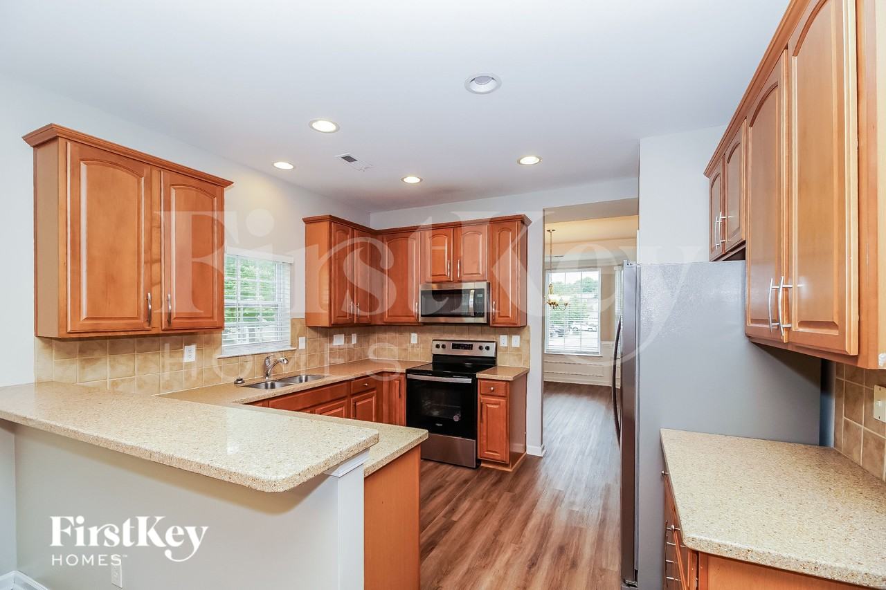 13510 Delstone Dr - Photo 6 of 16