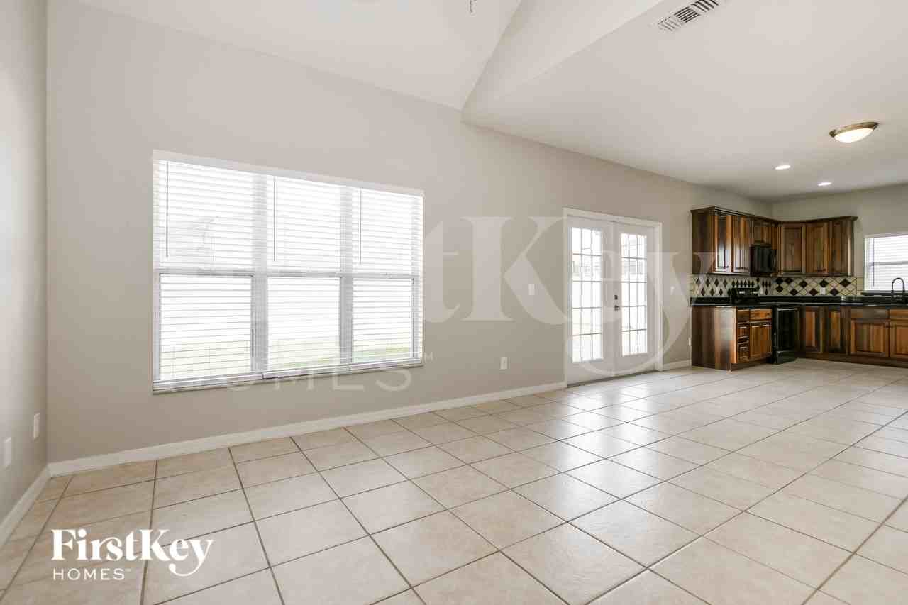 288 Magical Way - Photo 3 of 15