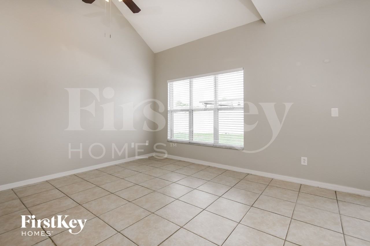 288 Magical Way - Photo 4 of 15