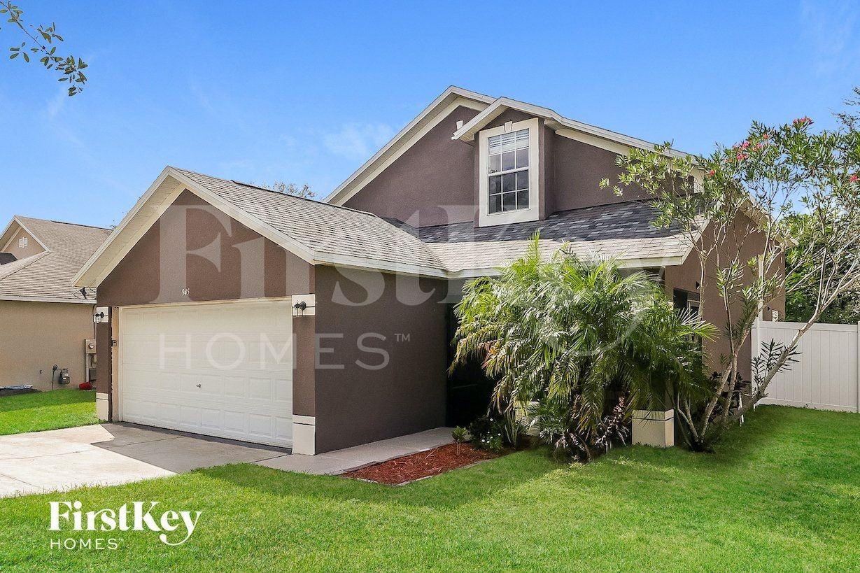 945 Kenbar Ave - Photo 2 of 15