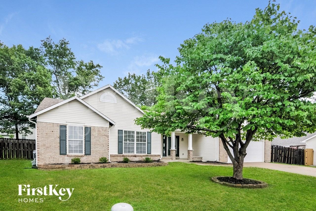 109 Amberway Ct - Photo 2 of 15