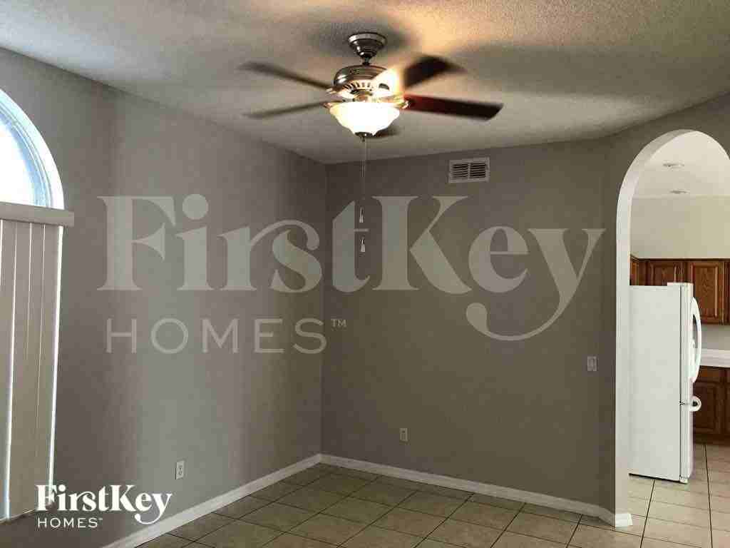 308 Forrest Crest Ct - Photo 2 of 15