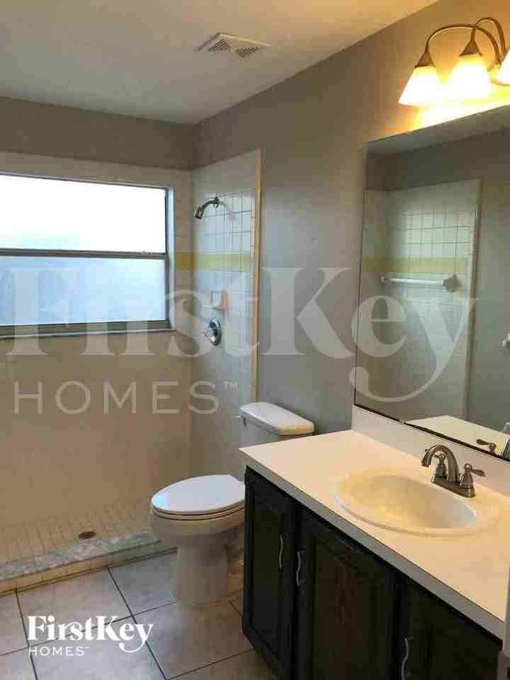 308 Forrest Crest Ct - Photo 5 of 15