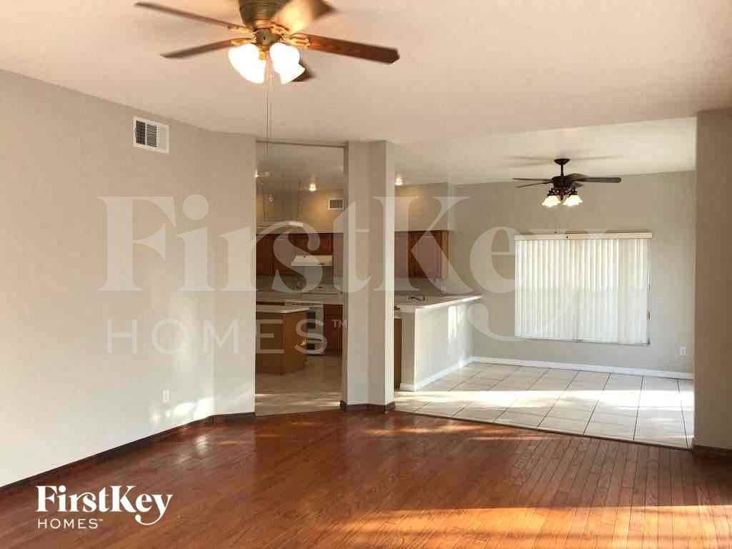 308 Forrest Crest Ct - Photo 7 of 15