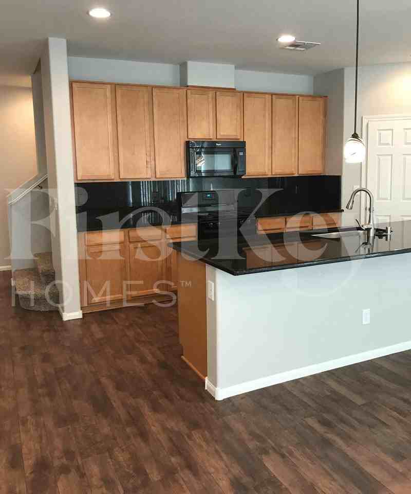 9809 Dryden Ct - Photo 4 of 24