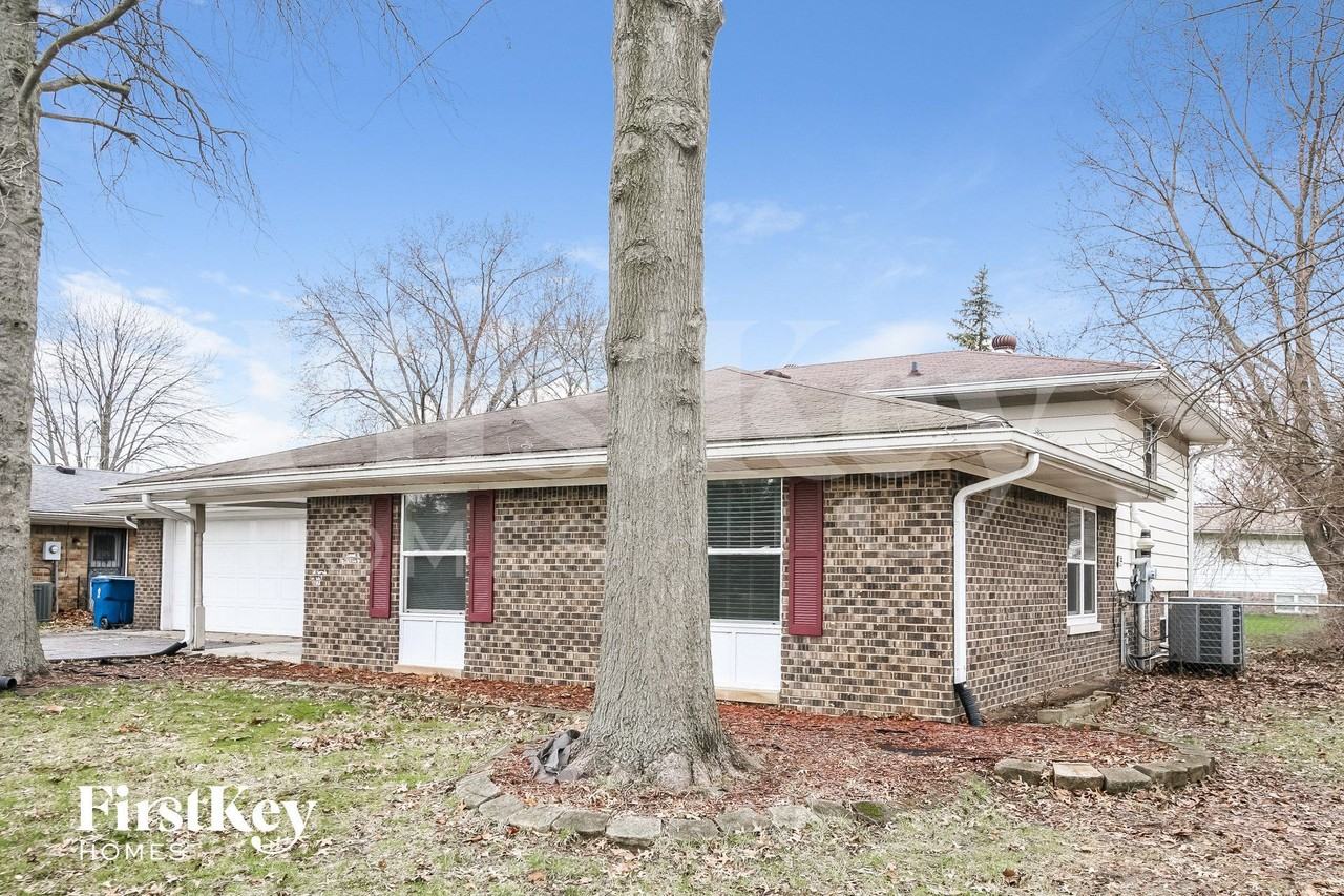 9570 Gemini Dr - Photo 2 of 15