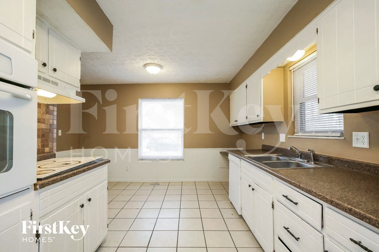 9570 Gemini Dr - Photo 6 of 15