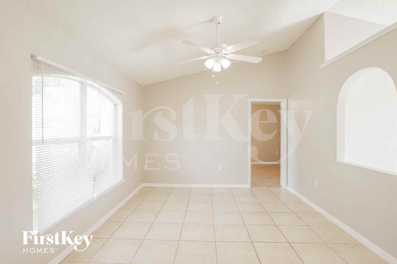 729 Pincon Ln - Photo 6 of 15