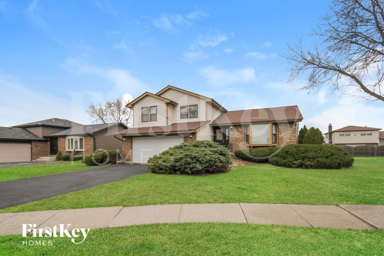 6048 White Birch Ln - Photo 2 of 19