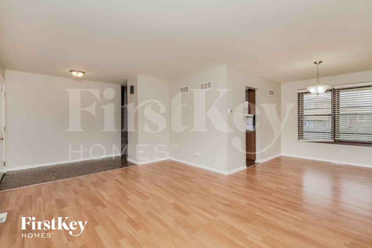 6048 White Birch Ln - Photo 5 of 19