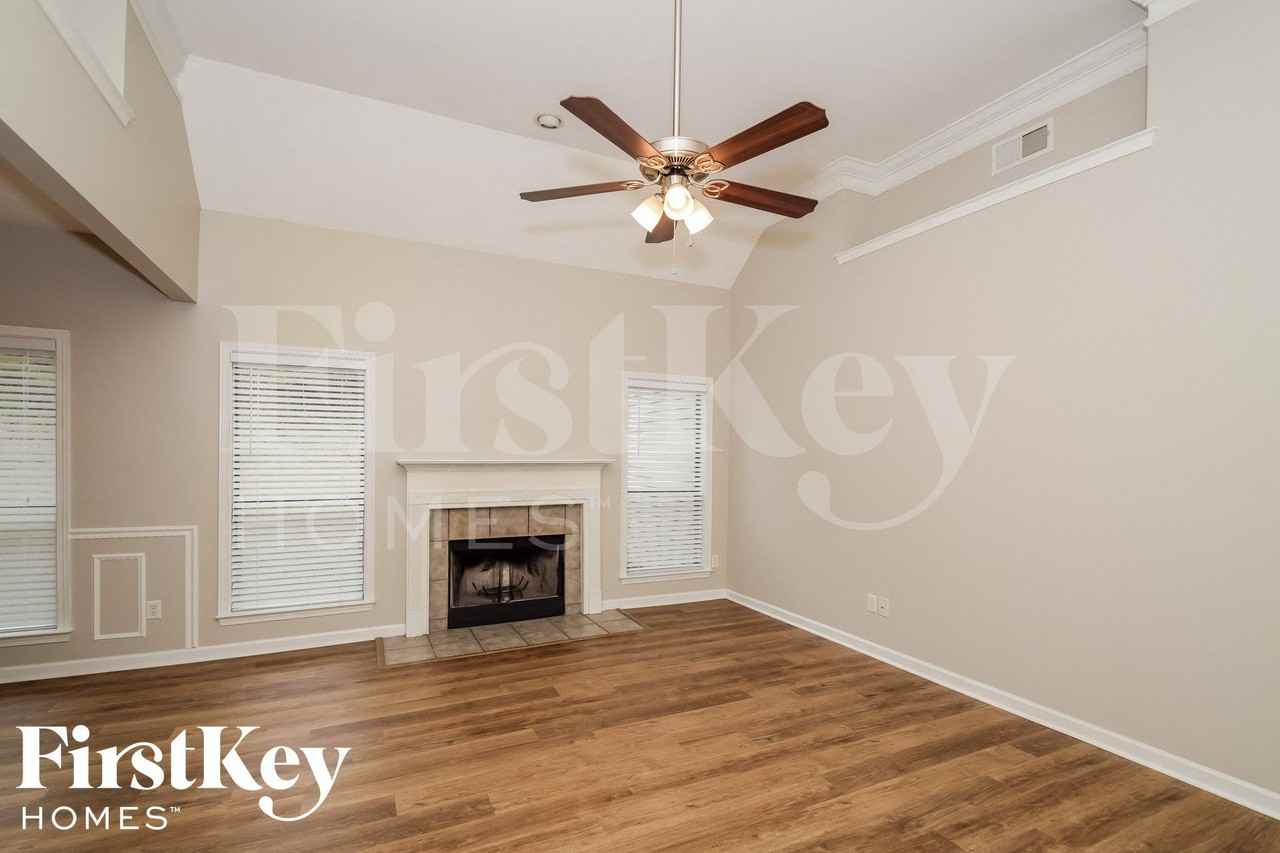 5890 Forest Lakes Cv - Photo 2 of 15