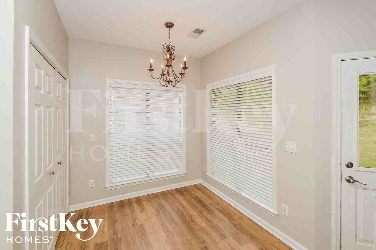 5890 Forest Lakes Cv - Photo 5 of 15