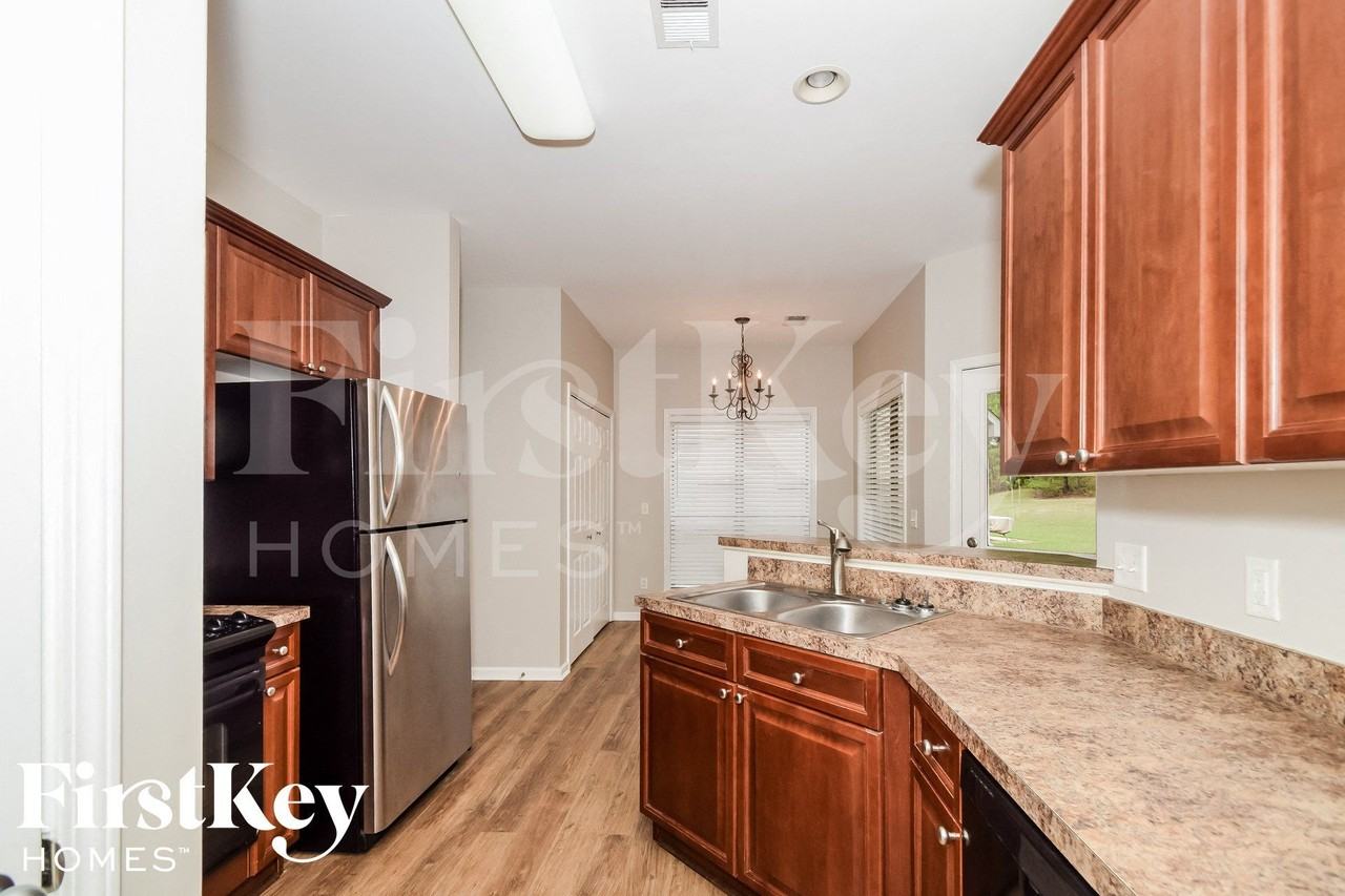 5890 Forest Lakes Cv - Photo 7 of 15