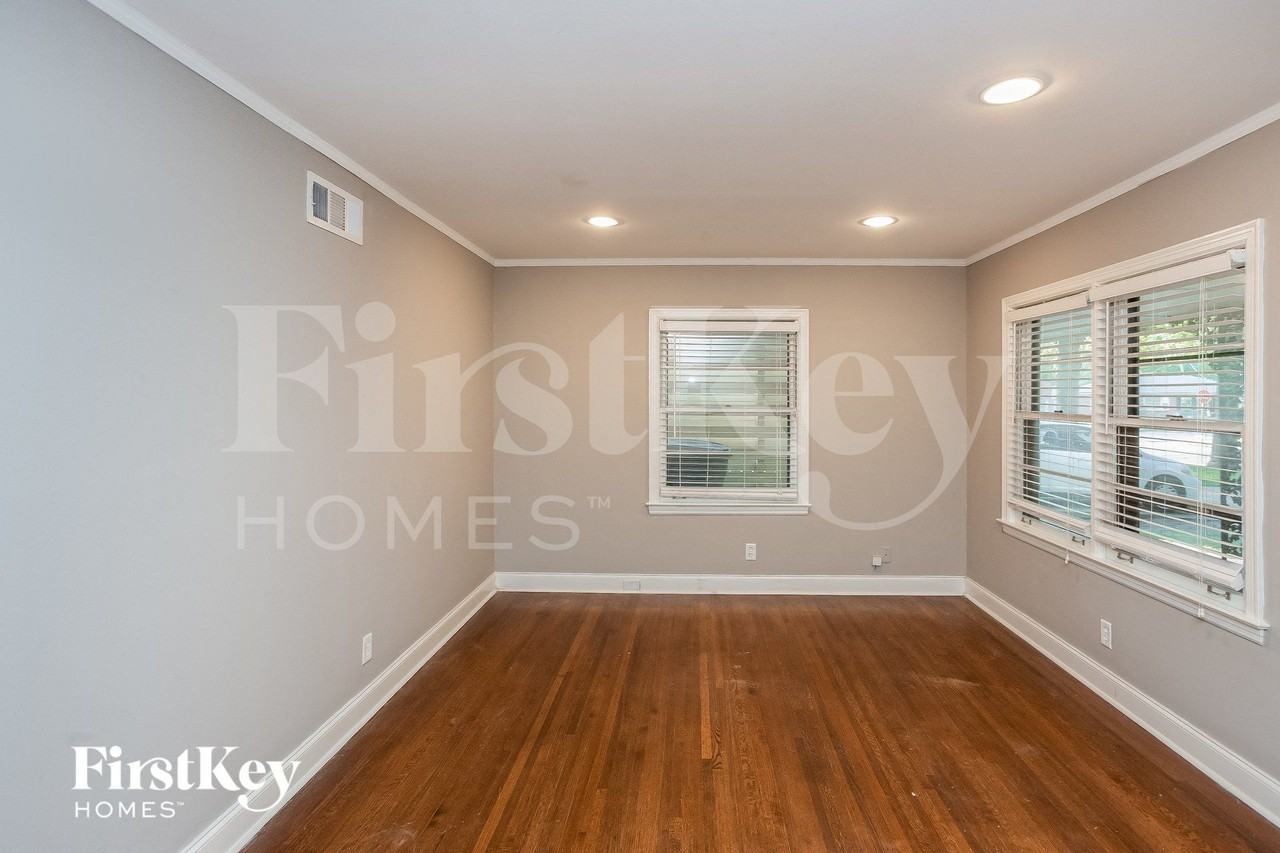 4549 Leatherwood Rd - Photo 3 of 15