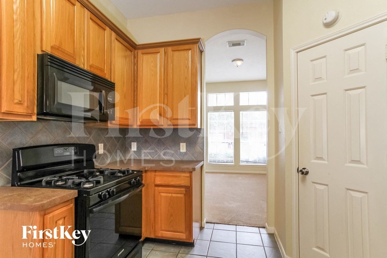 3507 Banks Run Ln - Photo 6 of 15