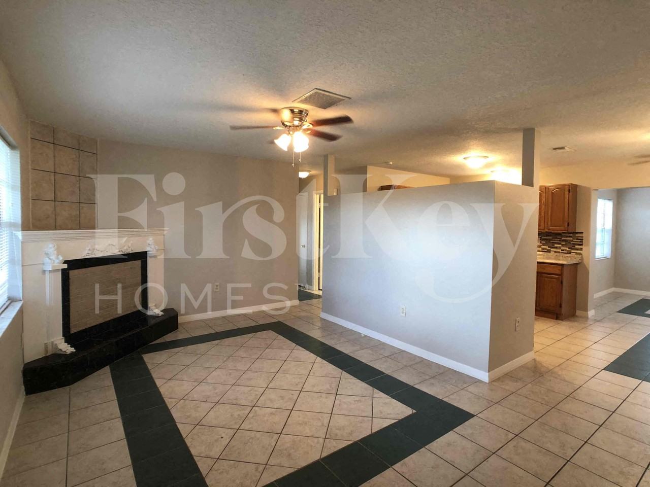 3252 Peterborough St - Photo 6 of 21