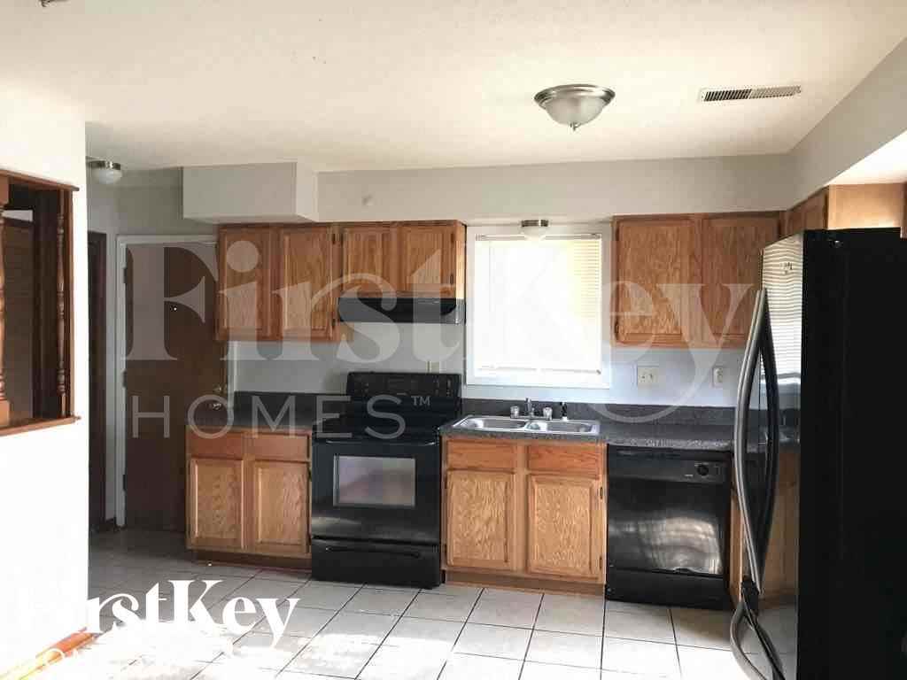 3178 Belle Tower Rd - Photo 5 of 10