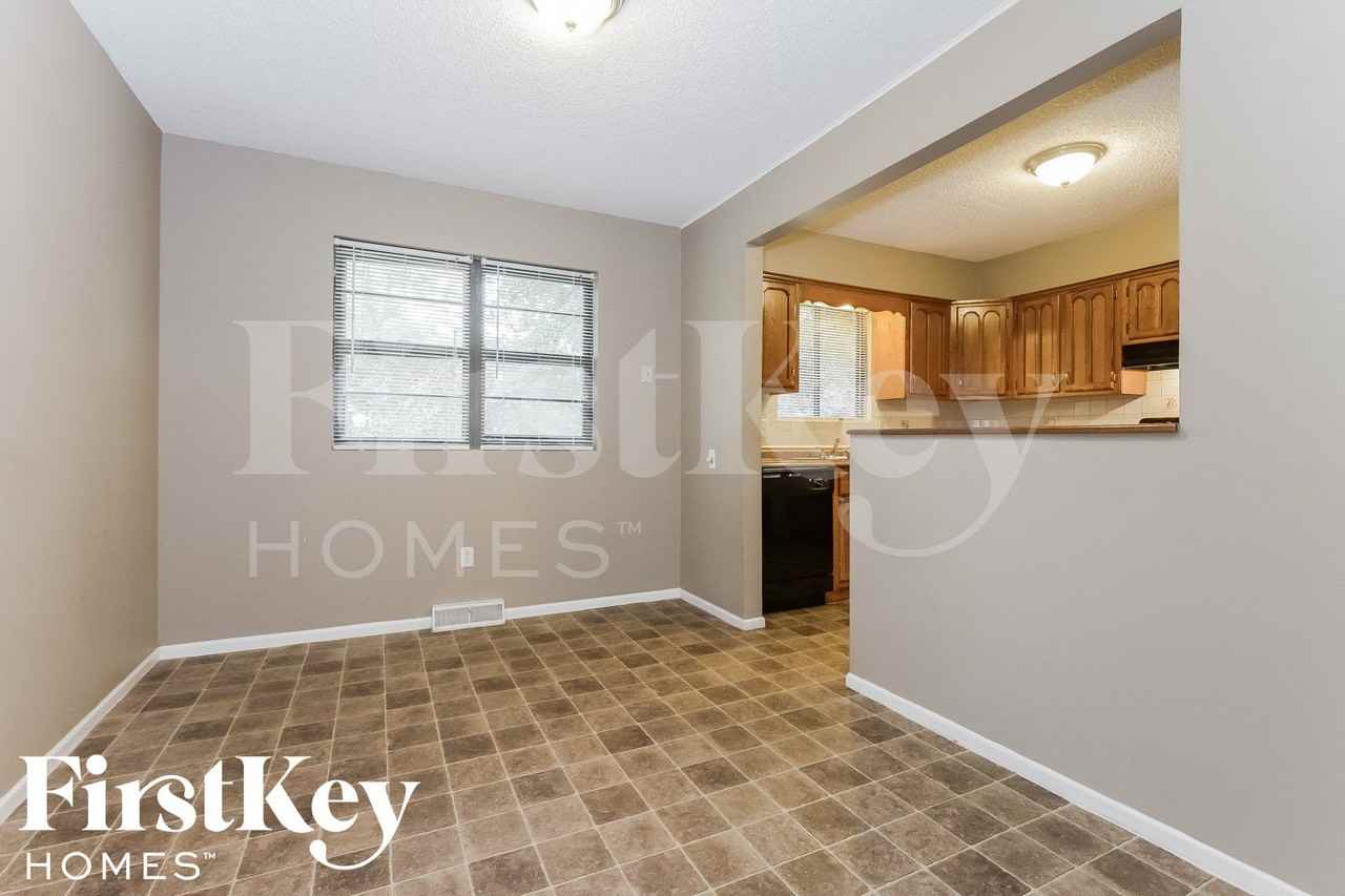 2318 Nw Chatham Pl - Photo 6 of 15