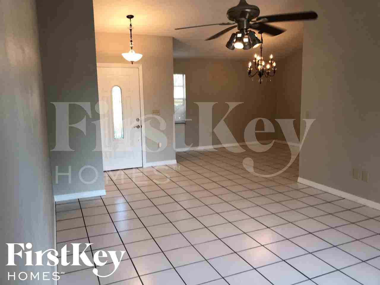 1771 Gatewood Dr - Photo 2 of 16