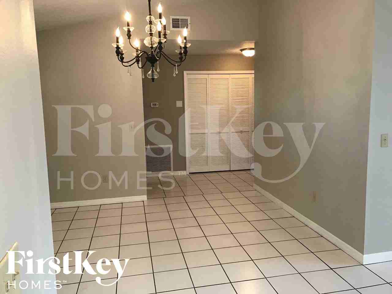 1771 Gatewood Dr - Photo 4 of 16