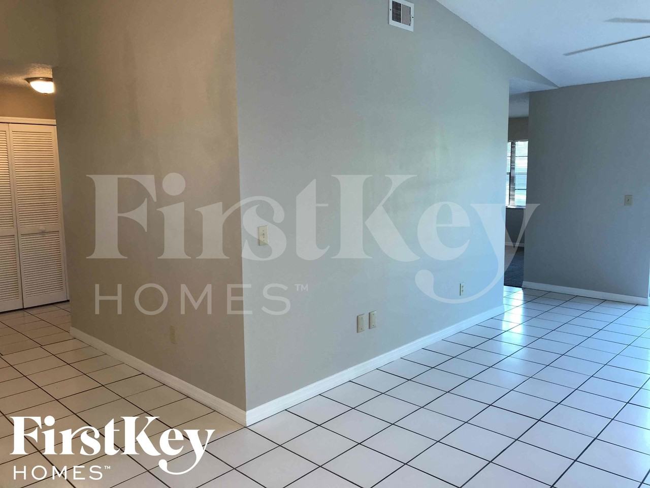 1771 Gatewood Dr - Photo 5 of 16