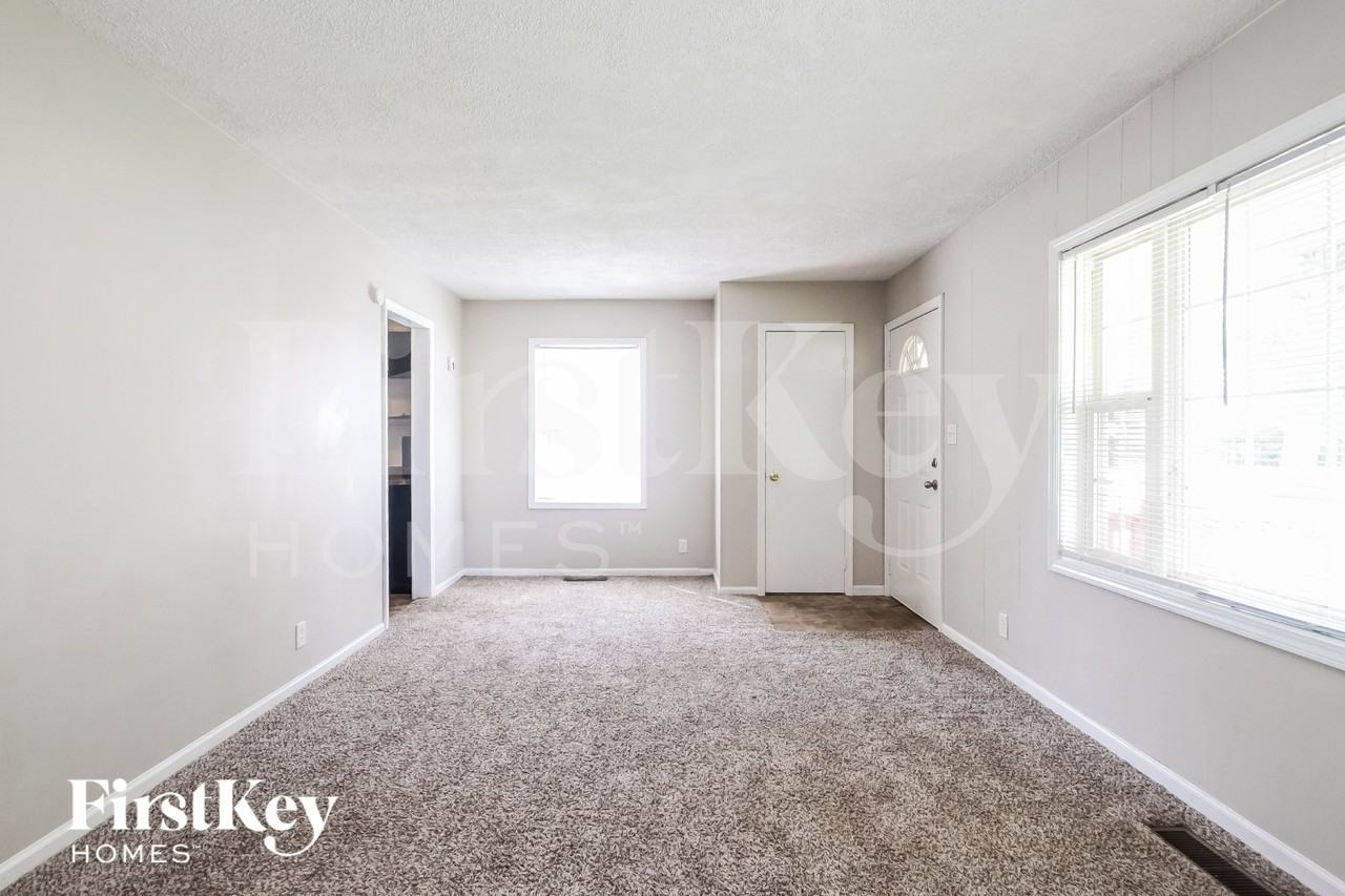 109 Mercator Dr - Photo 3 of 18