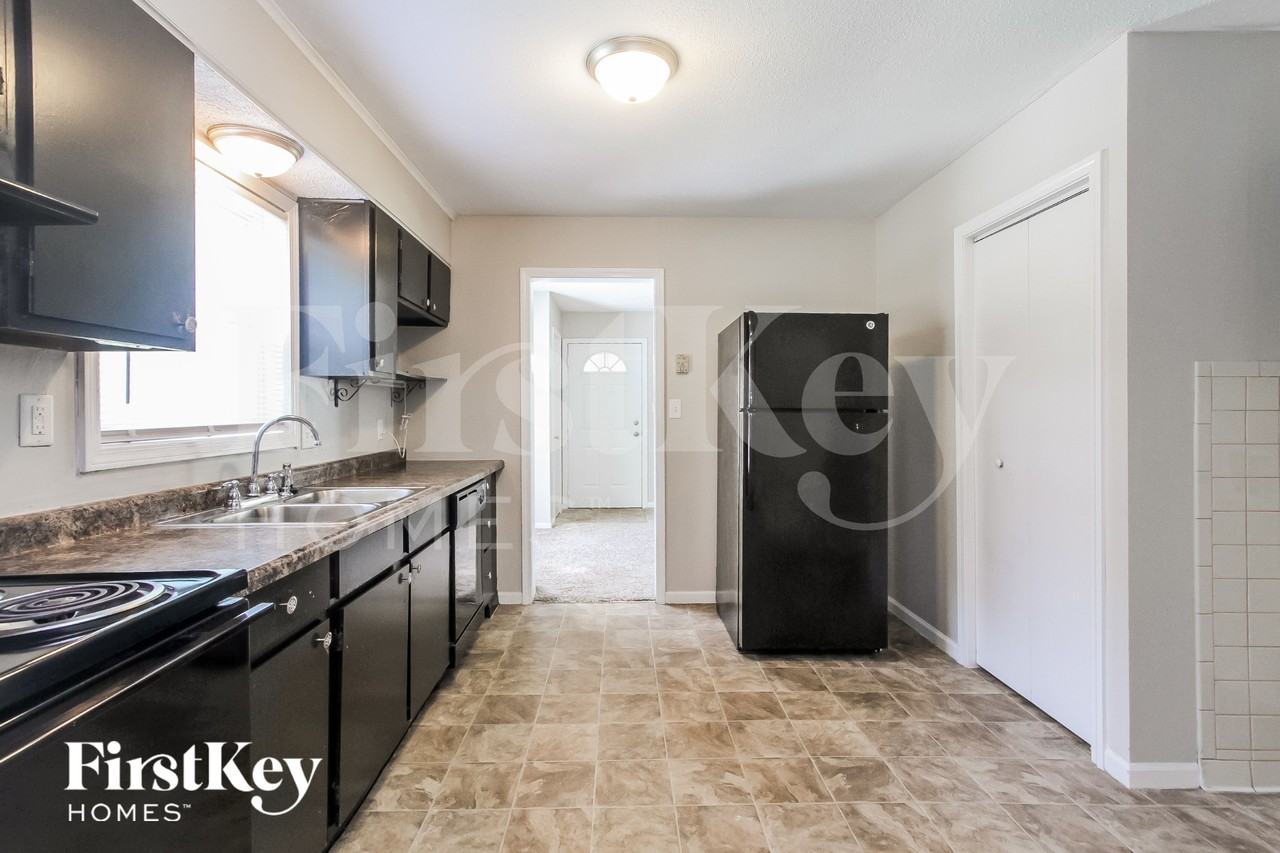 109 Mercator Dr - Photo 5 of 18