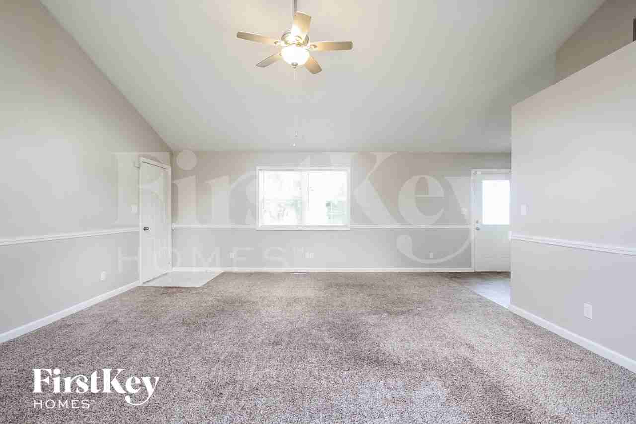 109 Mercator Dr - Photo 6 of 18