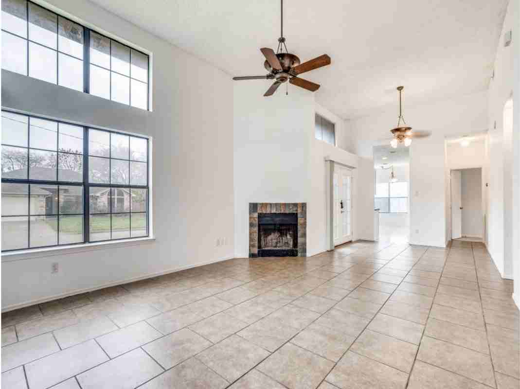 6501 Topaz Dr - Photo 4 of 13