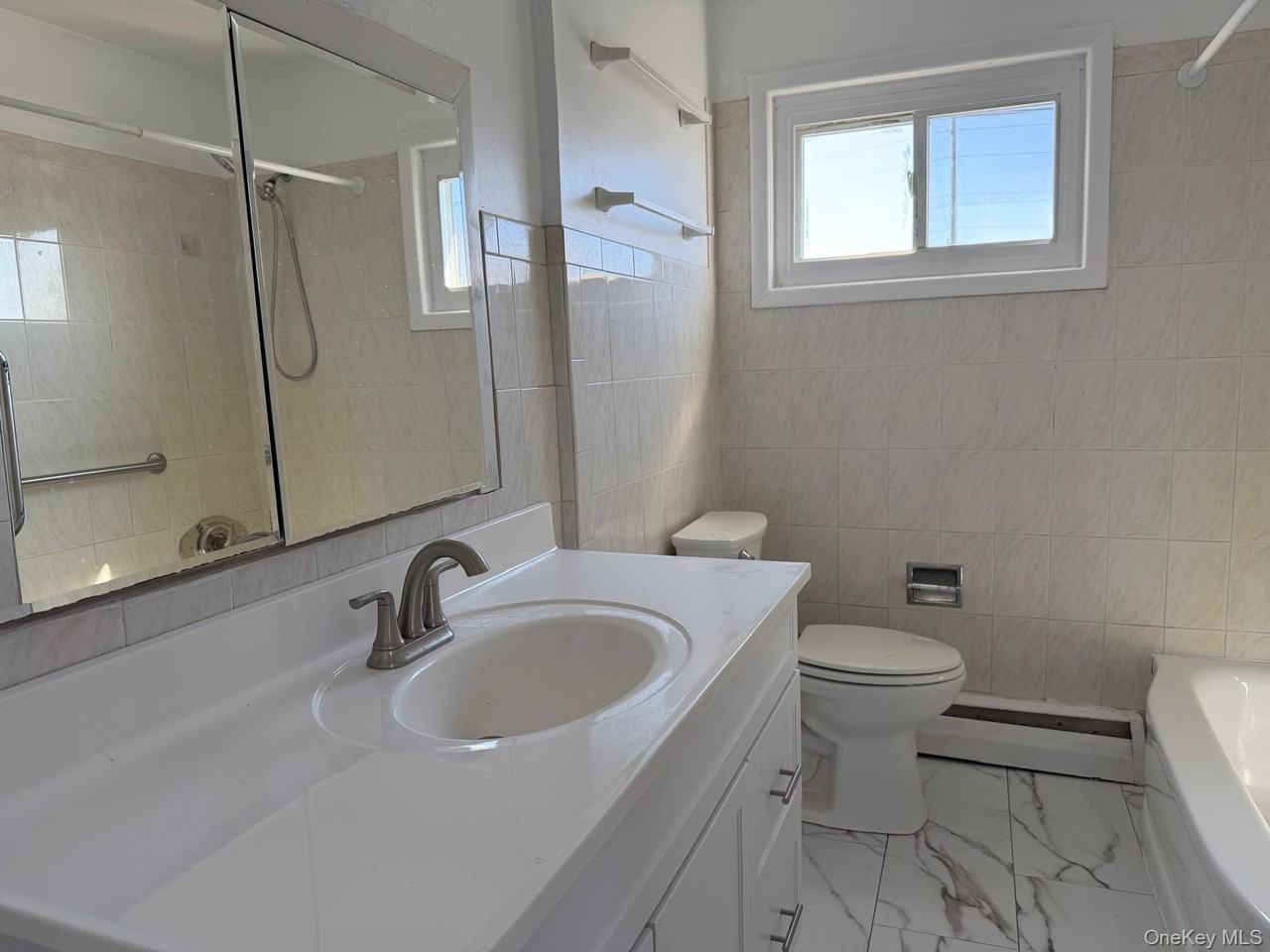 1 Munro Blvd Boulevard , 2F ##2f - Photo 2 of 6