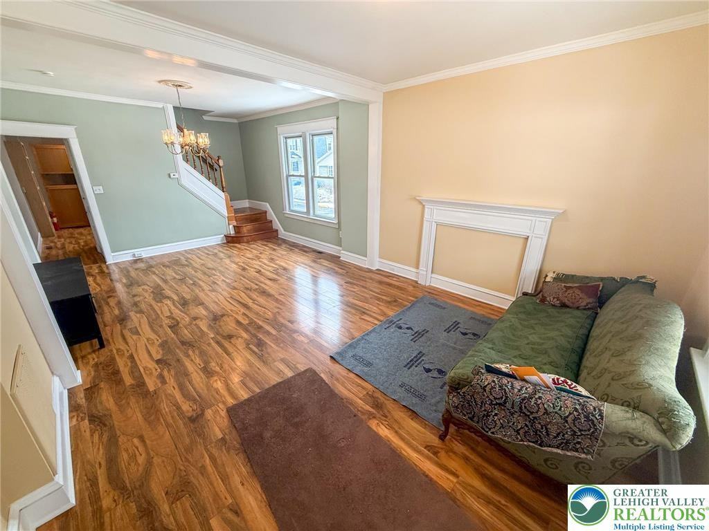 901 Reynolds St - Photo 5 of 25