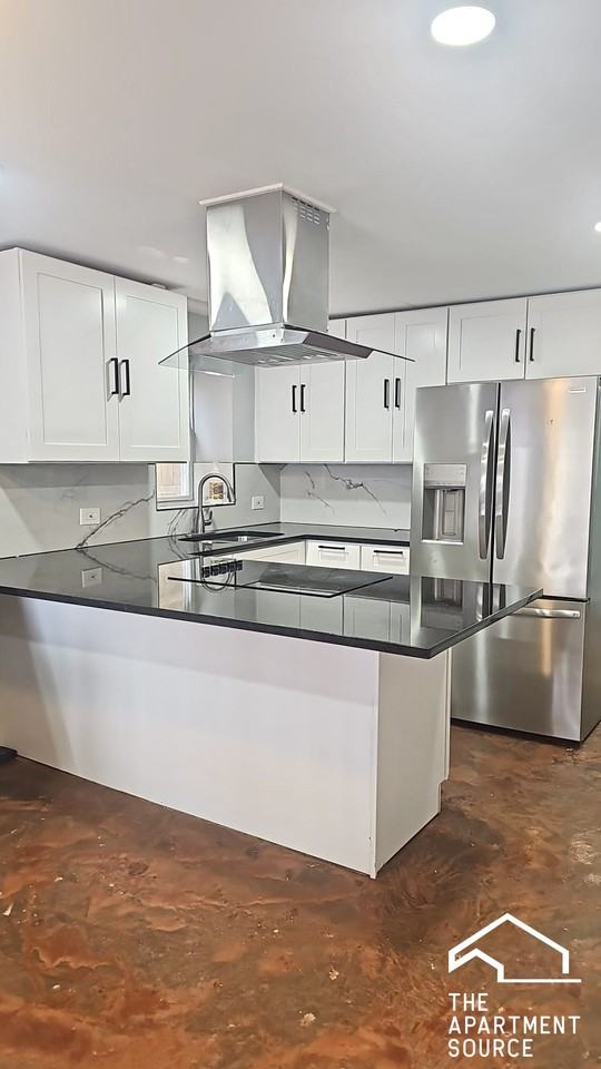 3539 W Grenshaw St #G - Photo 3 of 15