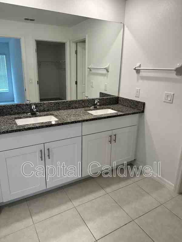 5517 Blue Azure Dr - Photo 5 of 16