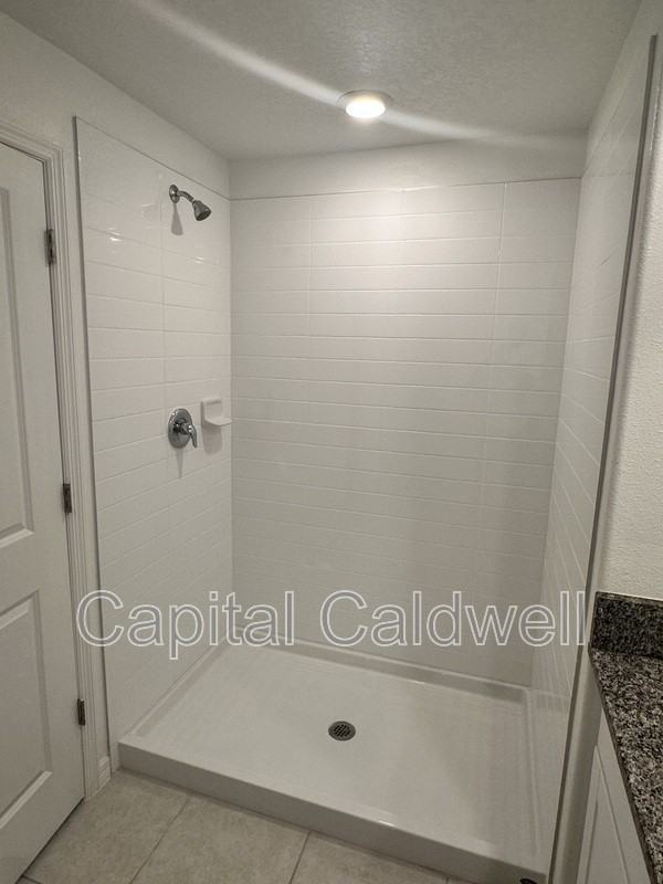 5517 Blue Azure Dr - Photo 6 of 16