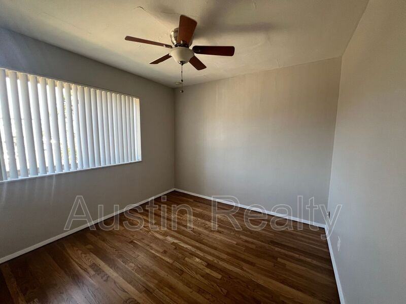 9111 Olive Blvd #2C - Photo 3 of 7