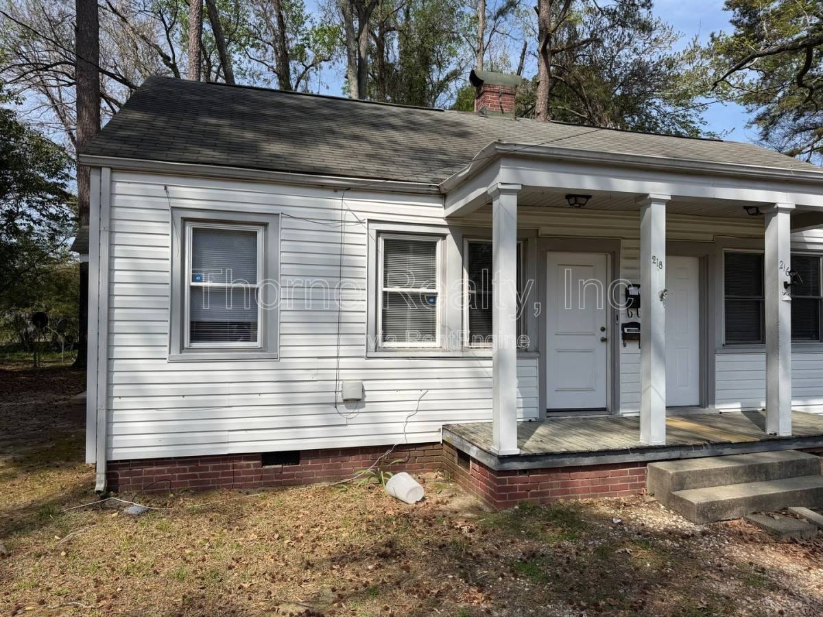 218 S Vyne St - Photo 2 of 10